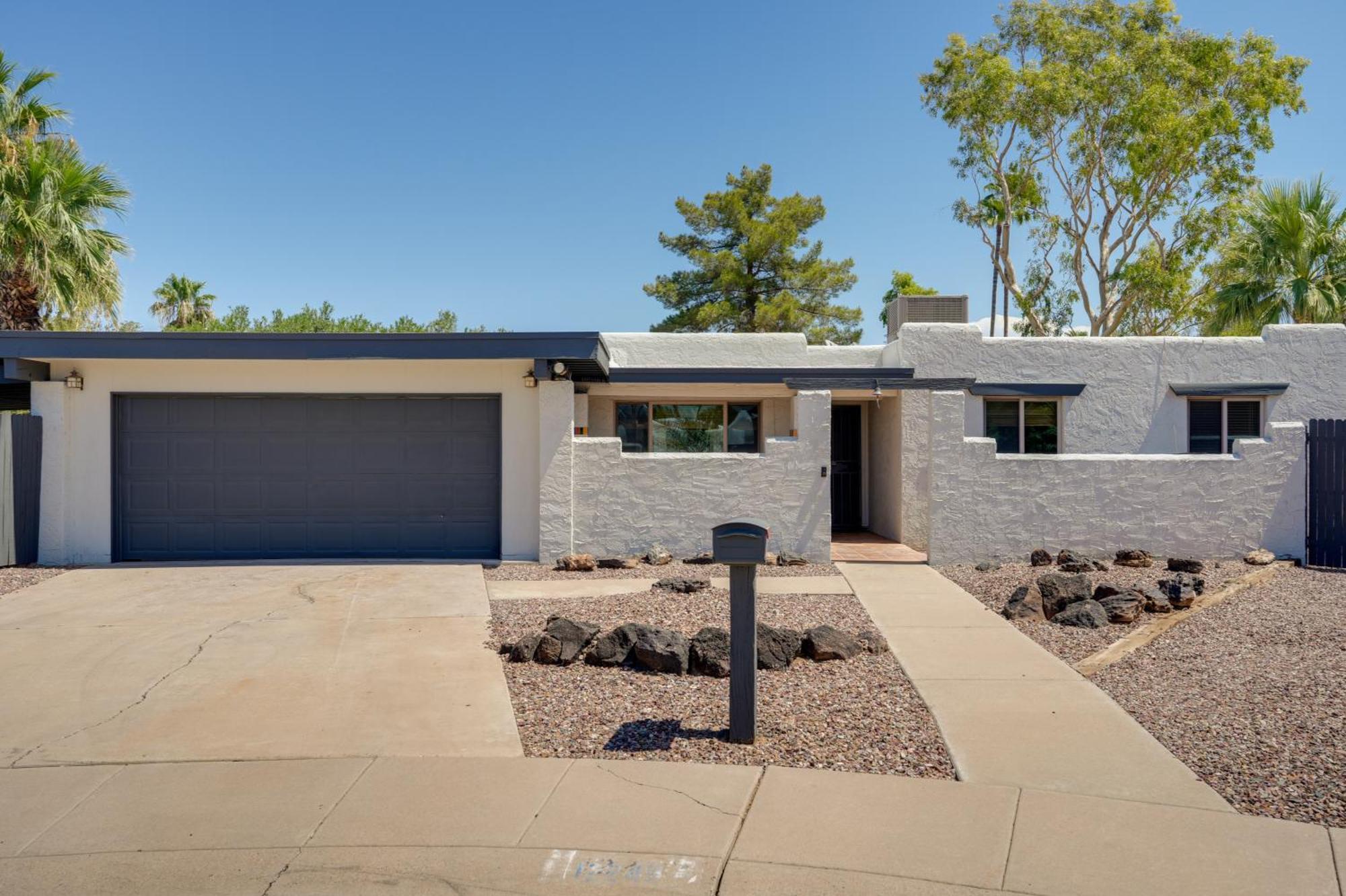 Phoenix Home With Pool About 10 Mi To Camelback Mtn Bagian luar foto