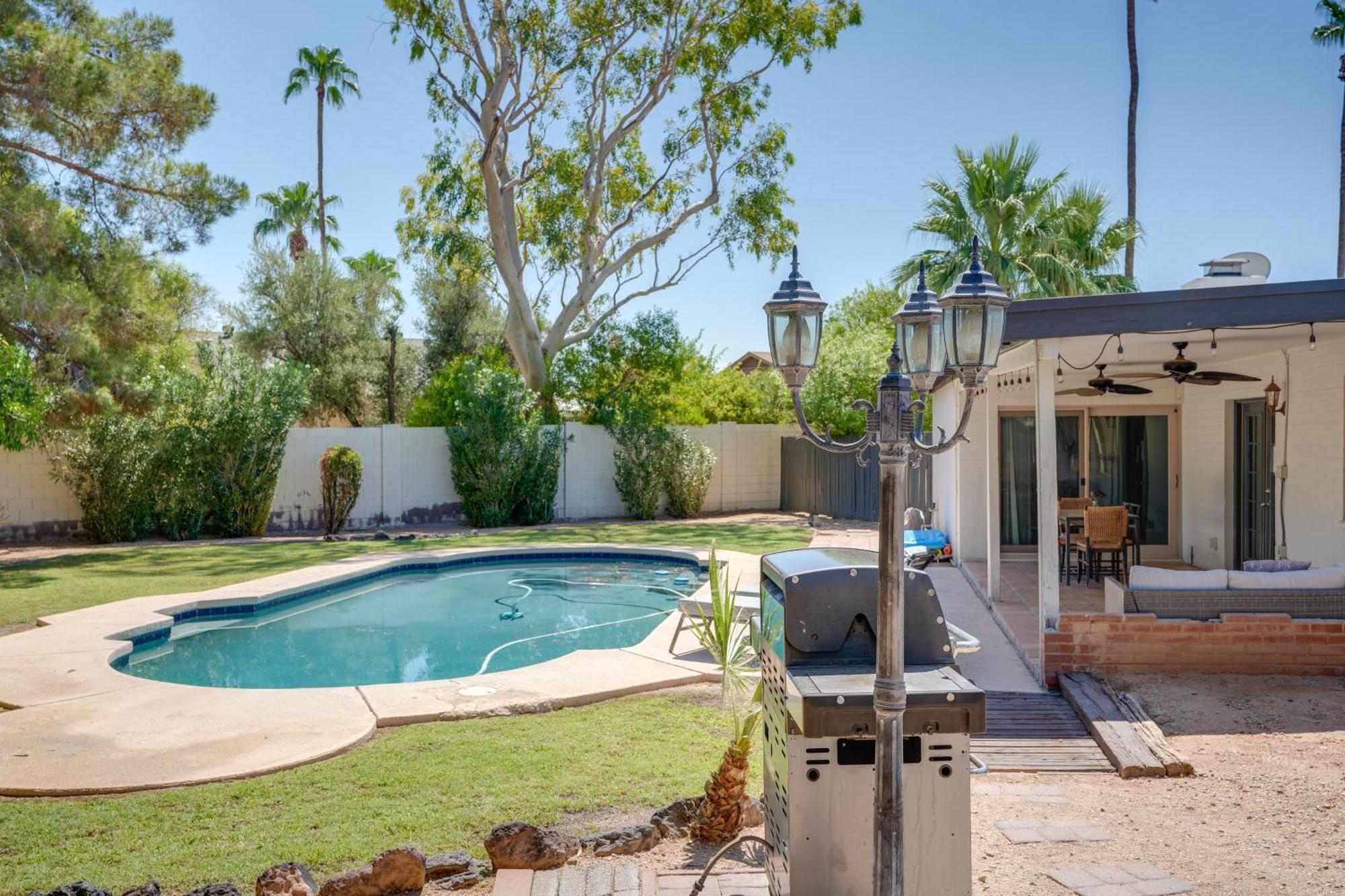 Phoenix Home With Pool About 10 Mi To Camelback Mtn Bagian luar foto