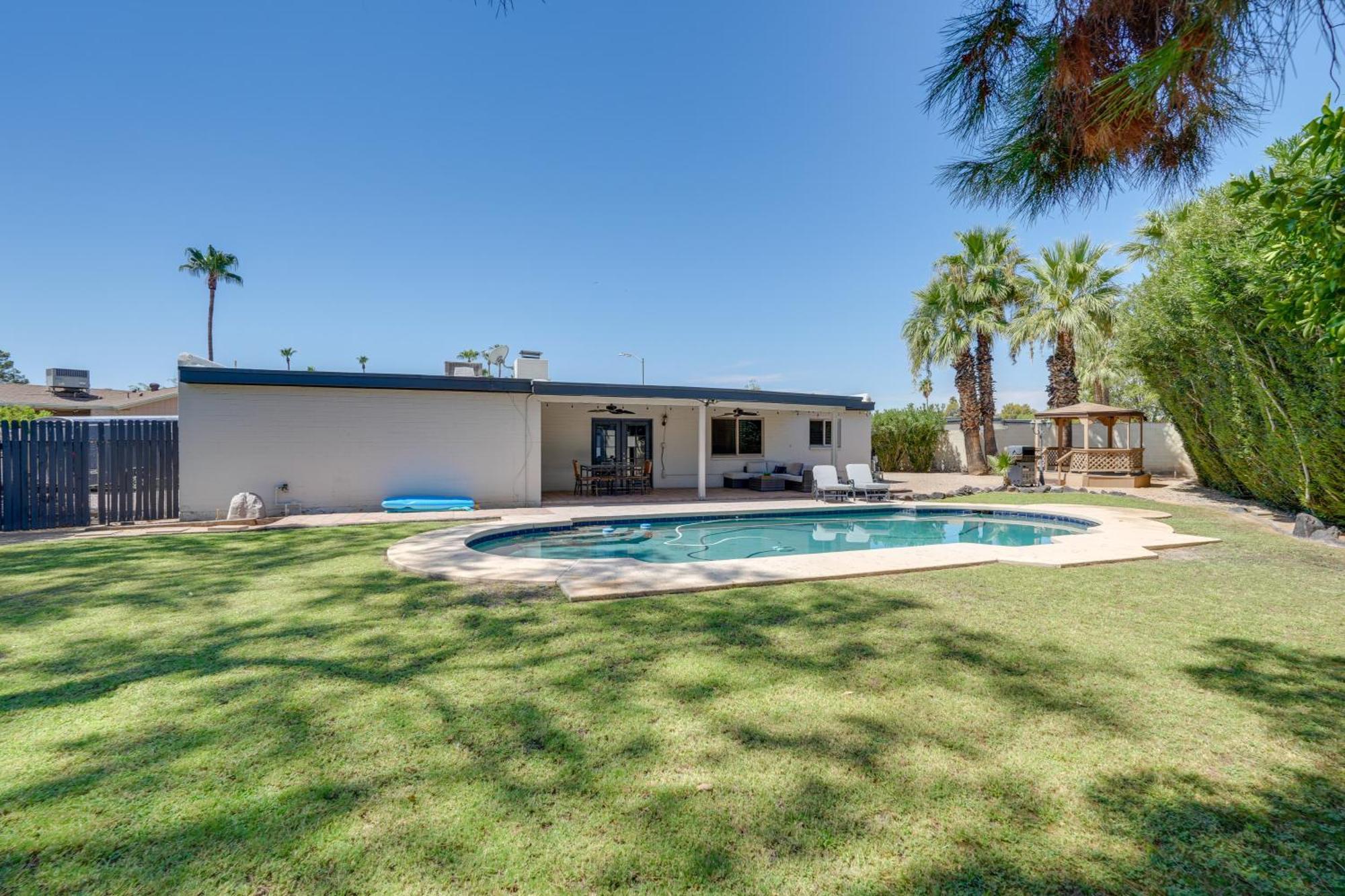 Phoenix Home With Pool About 10 Mi To Camelback Mtn Bagian luar foto